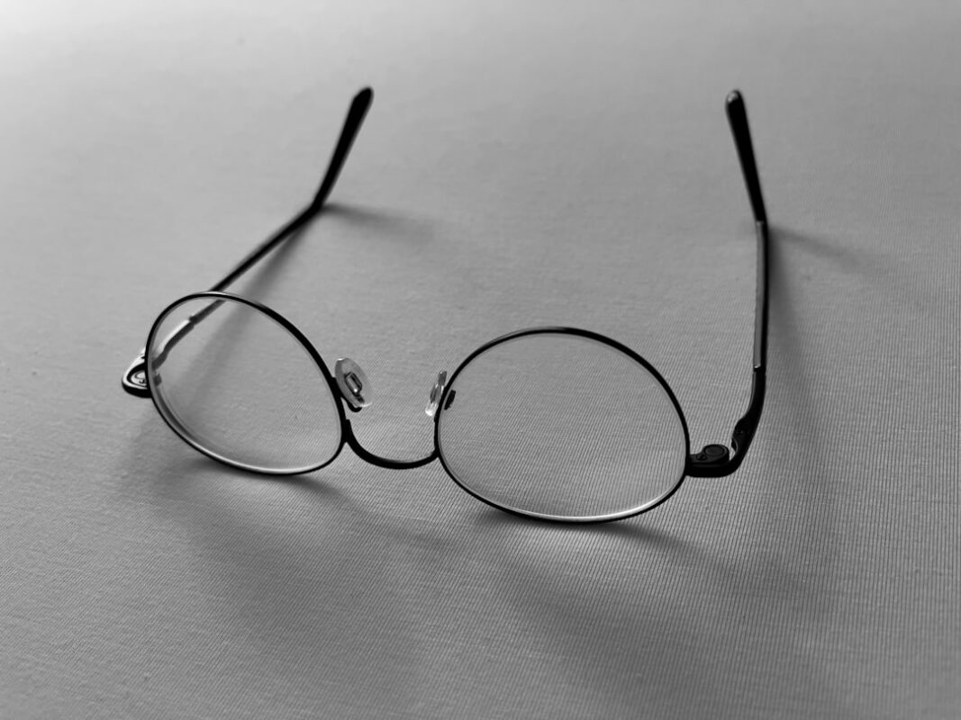 The Best Eyewear for Corporate Professionals: Elevate Your Boardroom Look - Unsplash